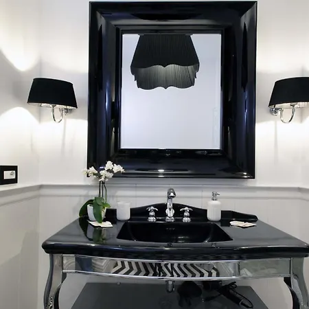 - Diamond De Luxe Apartament