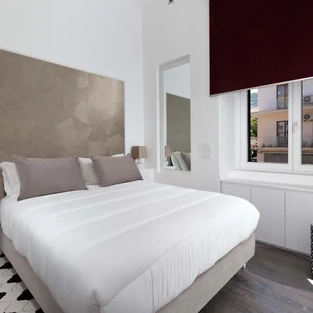 - Diamond De Luxe Apartament