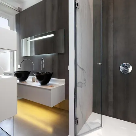 - Diamond De Luxe Apartament