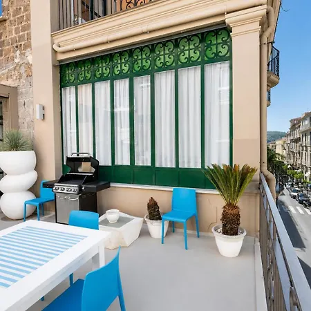 - Diamond De Luxe Apartament